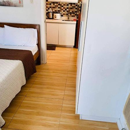 Azure C2 Balcony Wifi Near Mall Airport Multiple Units Paranaque City Εξωτερικό φωτογραφία