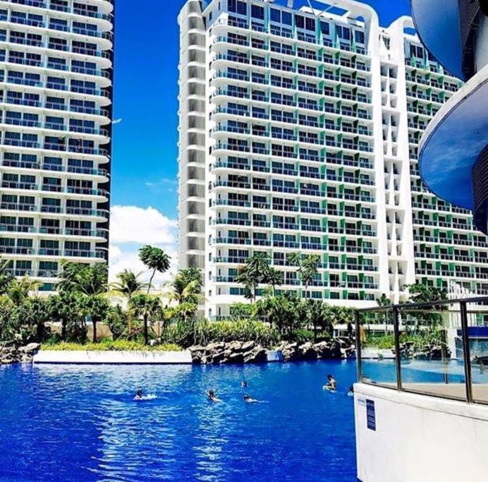 Azure C2 Balcony Wifi Near Mall Airport Multiple Units Paranaque City Εξωτερικό φωτογραφία