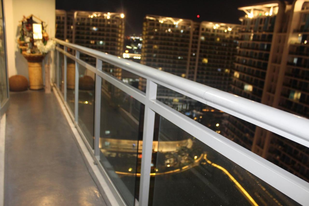 Azure C2 Balcony Wifi Near Mall Airport Multiple Units Paranaque City Εξωτερικό φωτογραφία