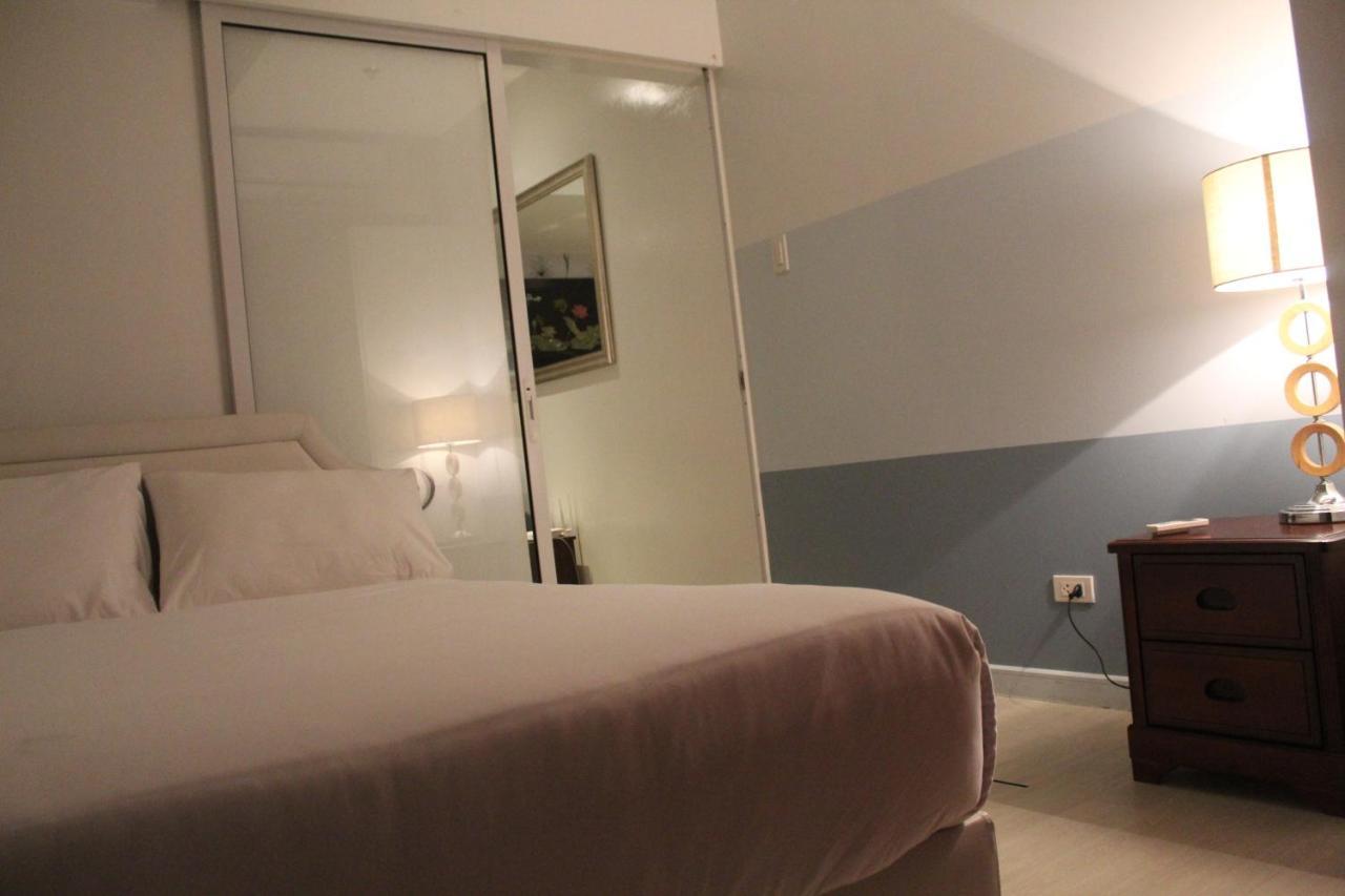 Azure C2 Balcony Wifi Near Mall Airport Multiple Units Paranaque City Εξωτερικό φωτογραφία
