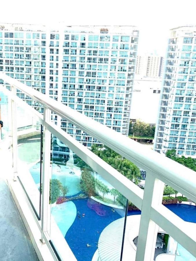 Azure C2 Balcony Wifi Near Mall Airport Multiple Units Paranaque City Εξωτερικό φωτογραφία