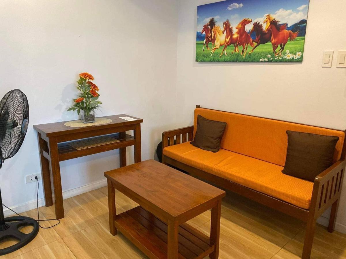 Azure C2 Balcony Wifi Near Mall Airport Multiple Units Paranaque City Εξωτερικό φωτογραφία